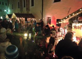 Völser Weihnachtsmarkt’l  Untervöls - Südtirol