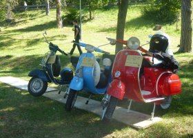 Vespa-Treff 2012 - Festplatz Völs am Schlern